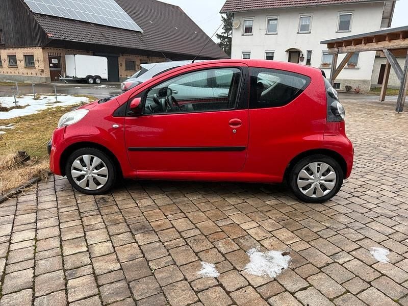 Gebraucht Citroën C1 60 PS (44 kW) 2008 Rot Kleinwagen