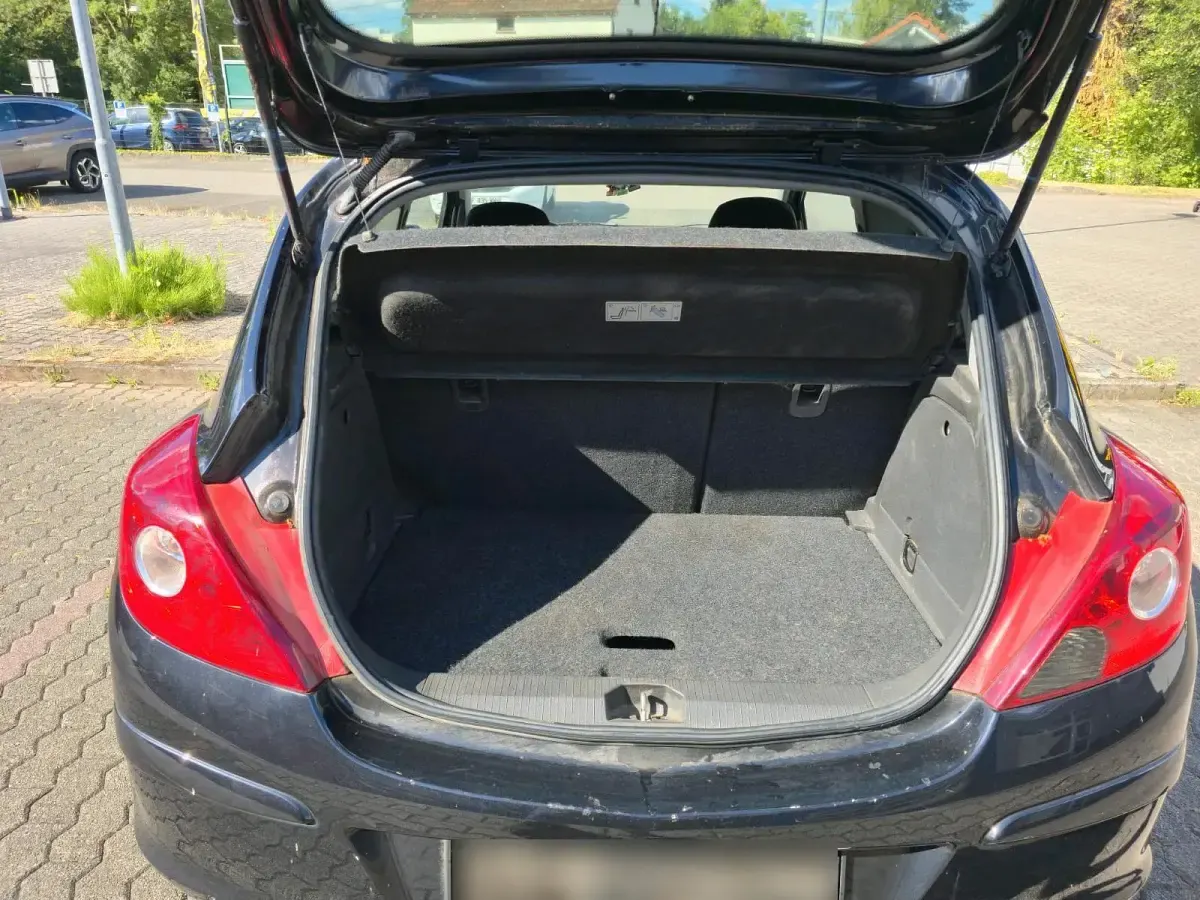 Gebraucht Opel Corsa 87 PS (63 kW) 2010 Schwarz Kleinwagen