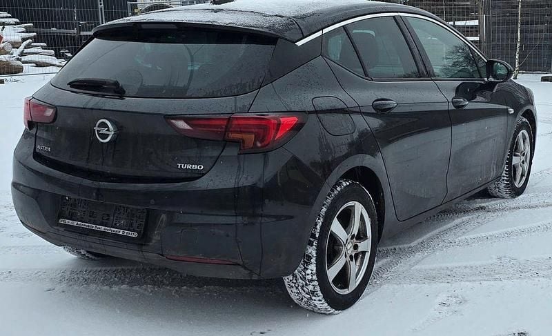 Gebraucht Opel Astra 125 PS (91 kW) 2016 Schwarz Limousine