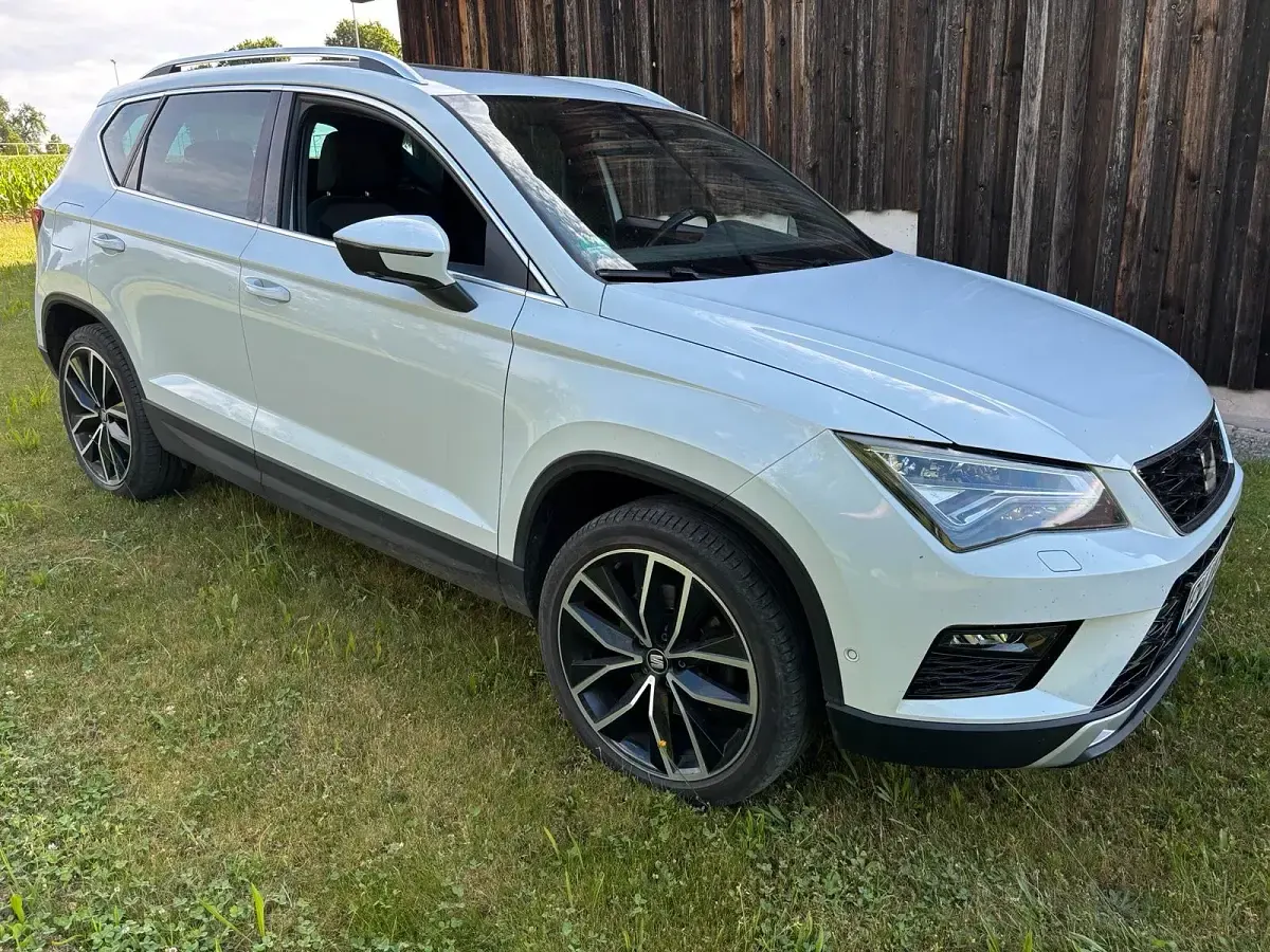 Gebraucht Seat Ateca 4Drive 190 PS (139 kW) 2018 Weiß SUV