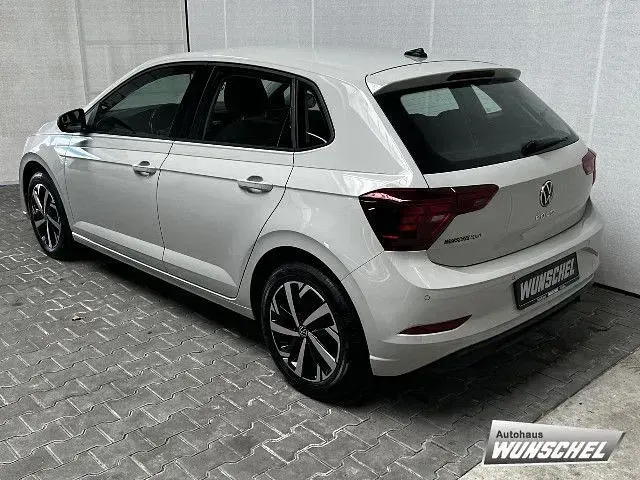 Gebraucht VW Polo Life 95 PS (69 kW) 2023 Grau Limousine