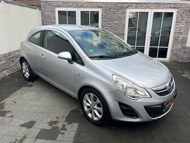 Gebraucht Opel Corsa 69 PS (50 kW) 2012 Silber Kleinwagen