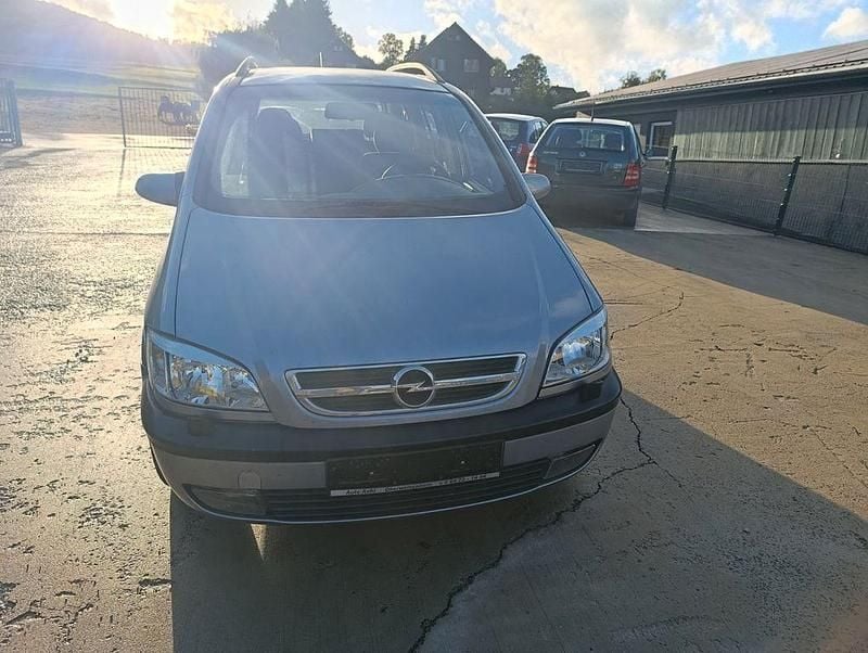 Gebraucht 2003 Opel Zafira Comfort Van / Kleinbus | 855 € (Superpreis) - Bild 1/4