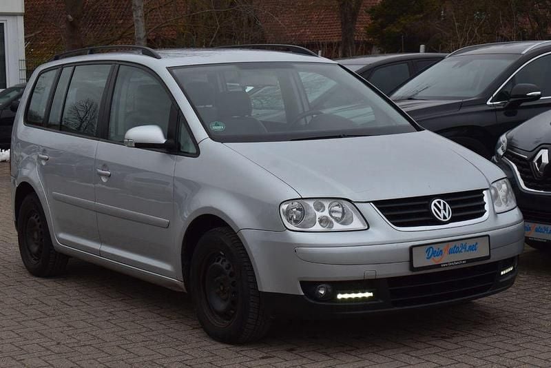 Gebraucht VW Touran Trendline 101 PS (74 kW) 2004 Silber Van / Kleinbus