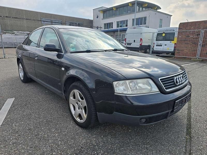 Używany Audi A6 165 KM (121 kW) 2001 Czarny Sedan/Limuzyna