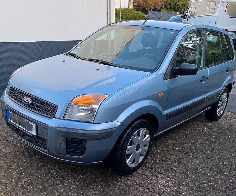 Second-hand Ford Fusion 101 CP (74 kW) 2007 Albastru Hatchback