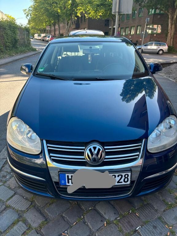 Blau Gebraucht 2006 VW Jetta Comfortline Limousine | 2.700 € (Guter Preis) - Bild 1/4