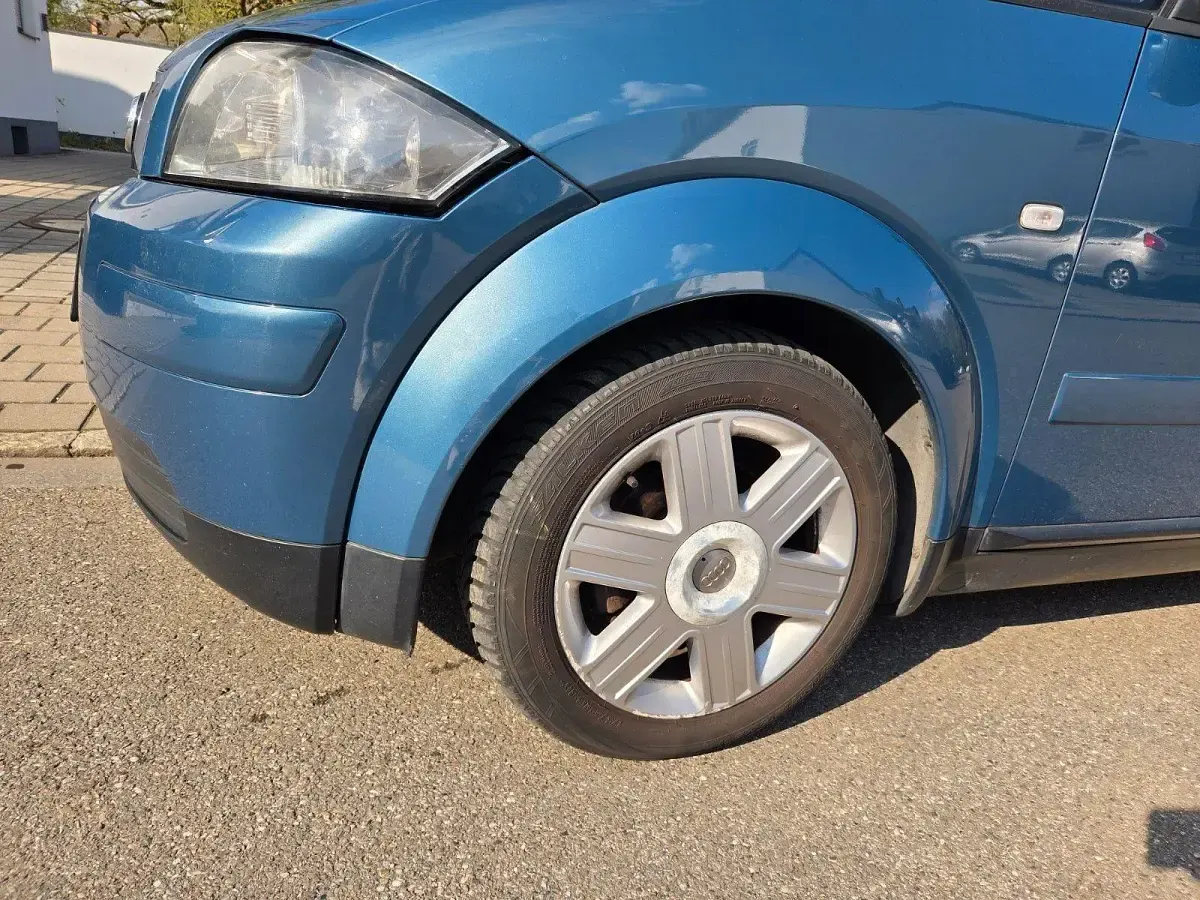 Gebraucht Audi A2 Design 75 PS (55 kW) 2002 Blau Kleinwagen