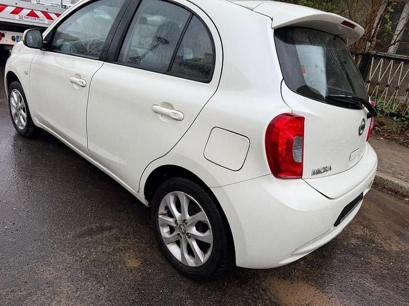 Gebraucht Nissan Micra 78 PS (57 kW) 2016 Weiß Kleinwagen