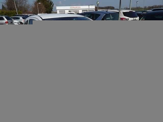 Gebraucht Opel Corsa Selection 60 PS (44 kW) 2009 Casabl/arctic/eisweiss/kaolin Kleinwagen