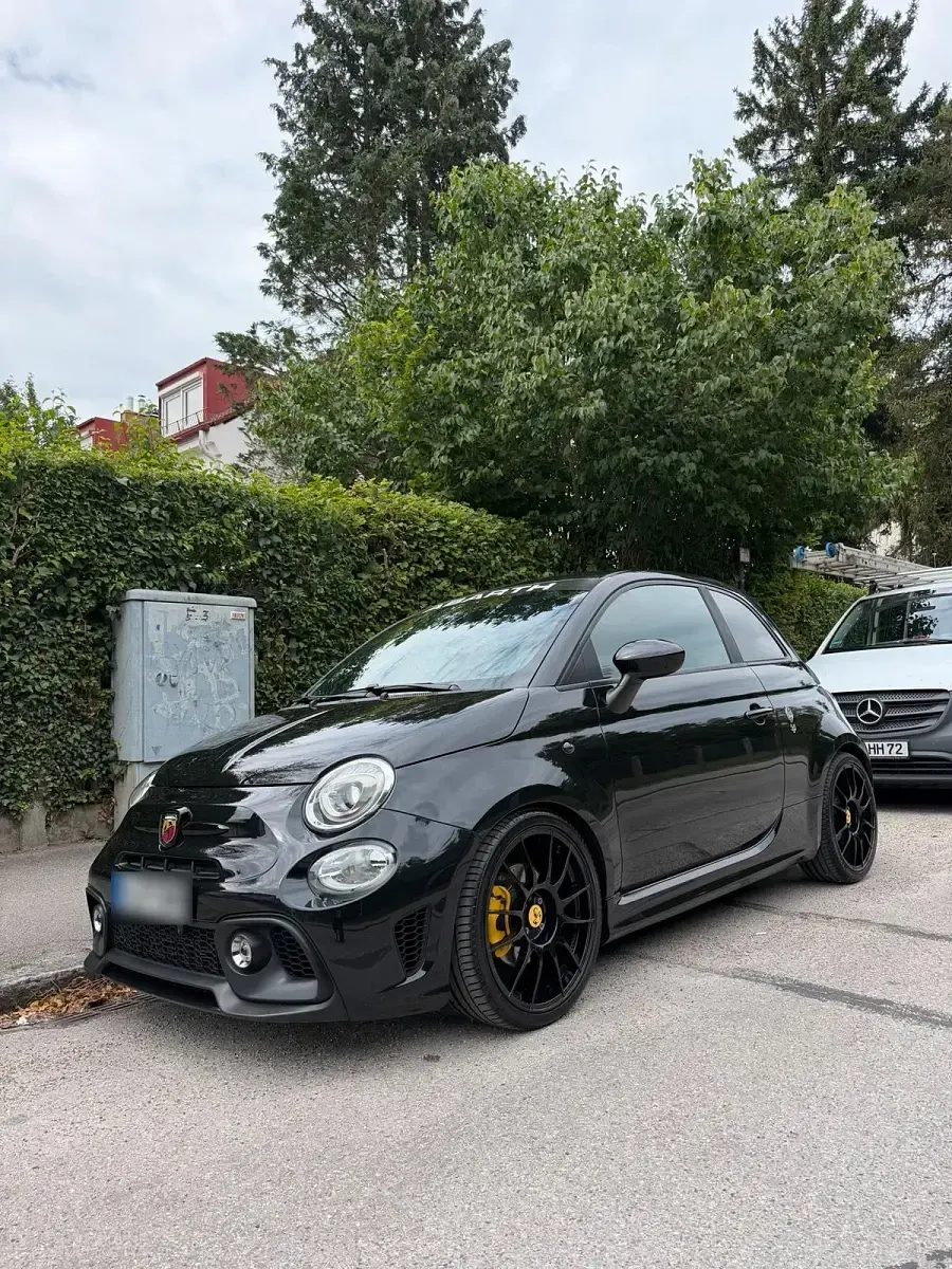 Gebraucht Abarth 595 Turismo 165 PS (121 kW) 2020 Schwarz Kleinwagen