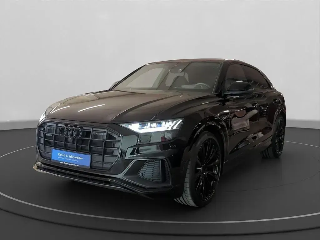 Gebraucht Audi Q8 S-Line 286 PS (210 kW) 2023 Mythosschwarz metallic SUV