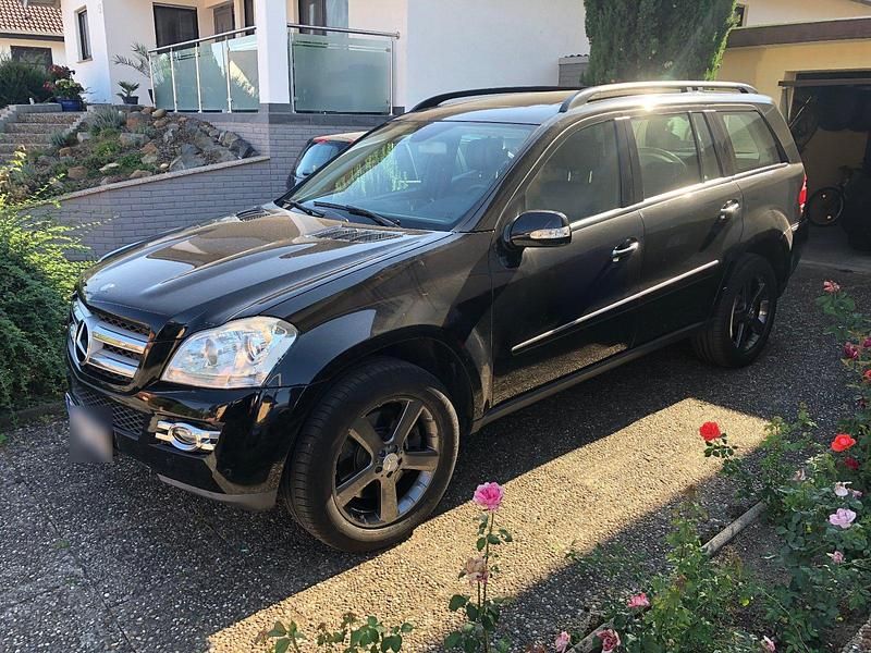 Gebraucht Mercedes GL320 224 PS (164 kW) 2007 Schwarz SUV