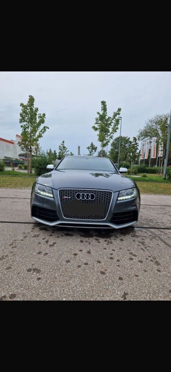 Grau Gebraucht 2011 Audi RS5 Design Coupé | 29.999 € (Fairer Preis) - Bild 1/4