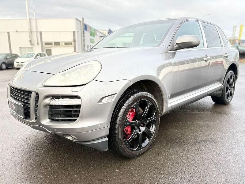 Grau Gebraucht 2007 Porsche Cayenne Turbo SUV | 10.900 € (Guter Preis) - Bild 1/4