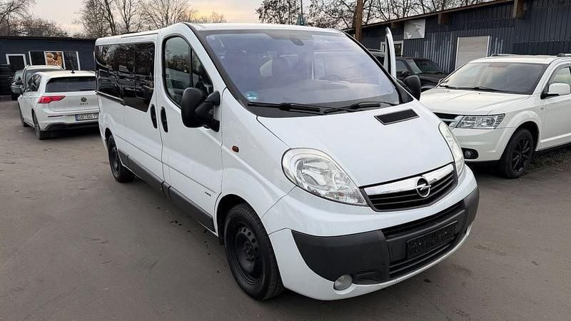 Gebraucht Opel Vivaro 114 PS (83 kW) 2014 Weiß Van / Kleinbus