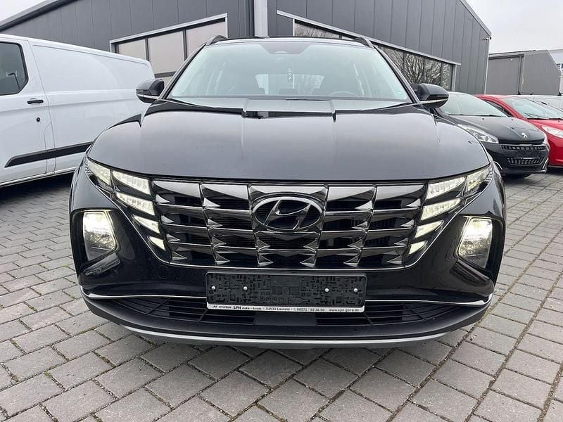 Gebraucht Hyundai Tucson Select 136 PS (100 kW) 2023 Schwarz SUV