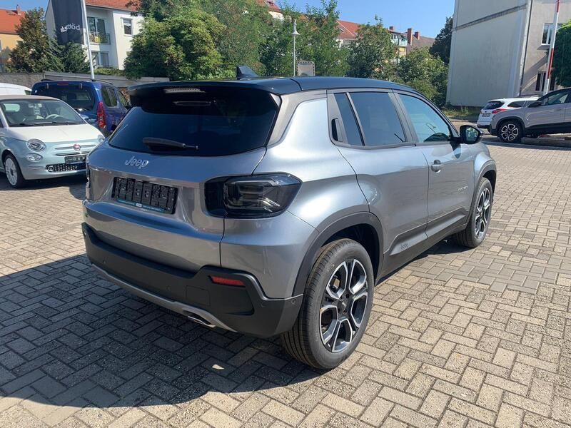 Gebraucht Jeep Avenger Summit 101 PS (74 kW) 2024 Met grey evoluzione (vr519/a) SUV