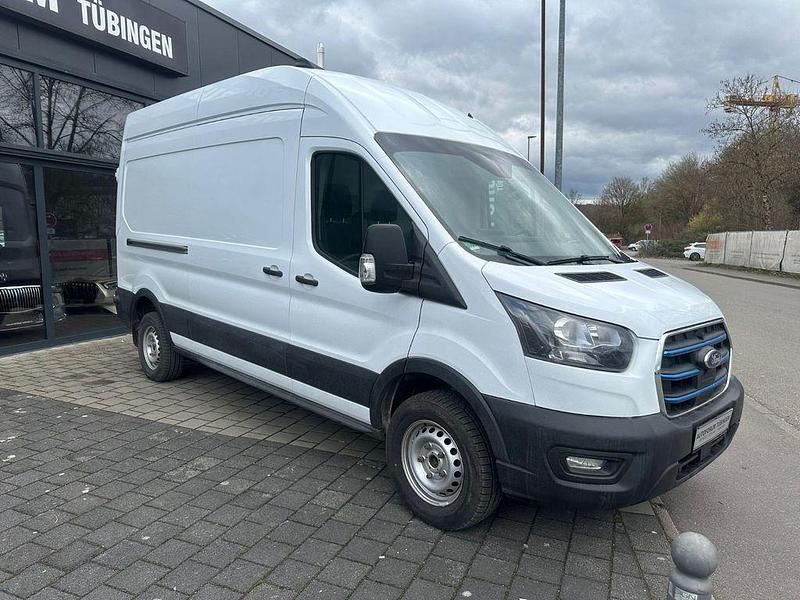 Gebraucht Ford E-Transit 135 kW (184 PS) 2022 Weiß Van
