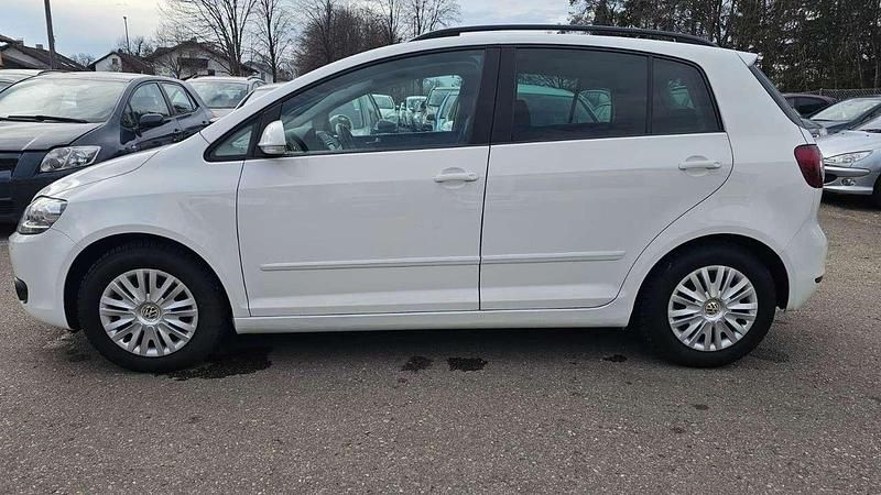 Gebraucht VW Golf Plus Cross Comfortline 122 PS (89 kW) 2009 Candyweiss Van / Kleinbus