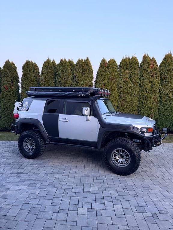 Gebraucht Toyota FJ 242 PS (177 kW) 2007 Silber Limousine