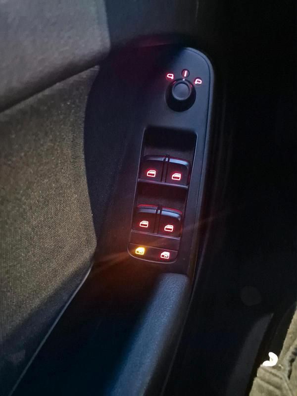 Gebraucht Audi A4 125 PS (91 kW) 2008 Limousine