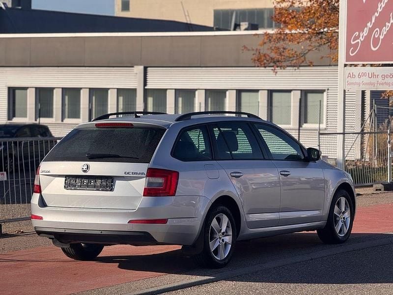 Gebraucht Skoda Octavia Ambition 150 PS (110 kW) 2017 Silber Kombi