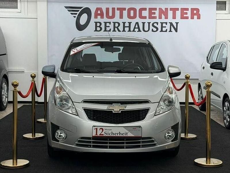 Silber Gebraucht 2011 Chevrolet Spark LS Kleinwagen | 4.499 € (Etwas zu teuer) - Bild 1/4
