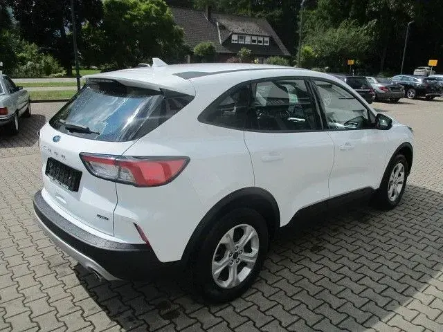 Gebraucht Ford Kuga Cool & Connect 152 PS (111 kW) 2022 Weiß SUV