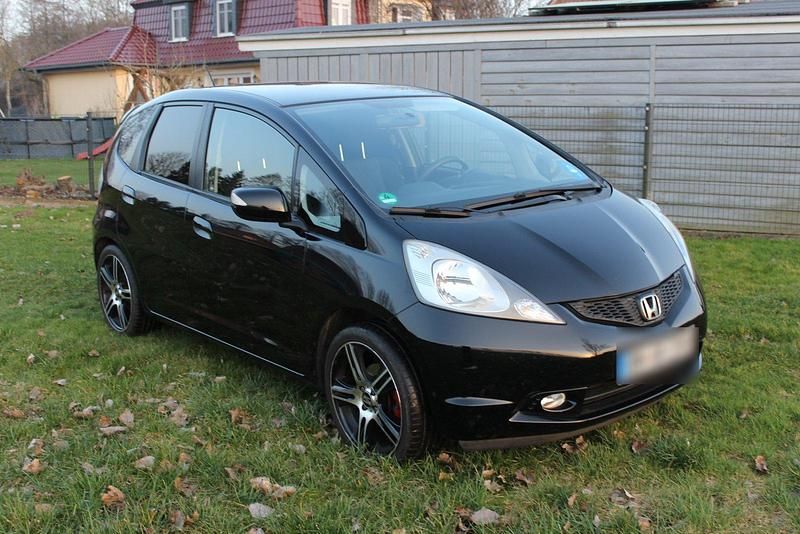 Gebraucht Honda Jazz 100 PS (73 kW) 2009 Schwarz Kleinwagen