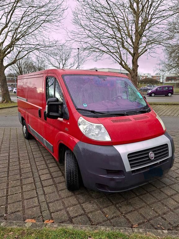 Gebraucht Fiat Ducato 131 PS (96 kW) 2012 Rot Van