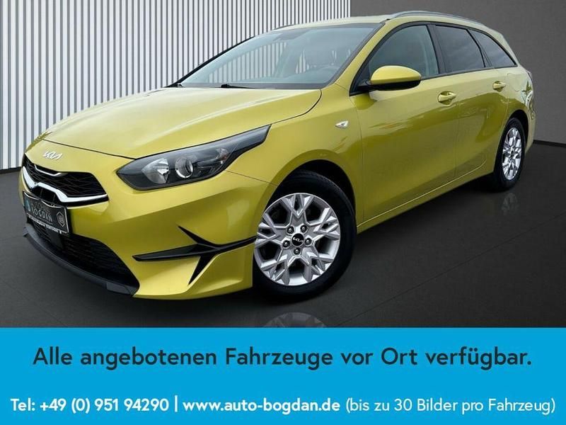 Gebraucht Kia Ceed 99 PS (72 kW) 2022 (g2y) splash lemon m (gelb) (metallic) Kleinwagen