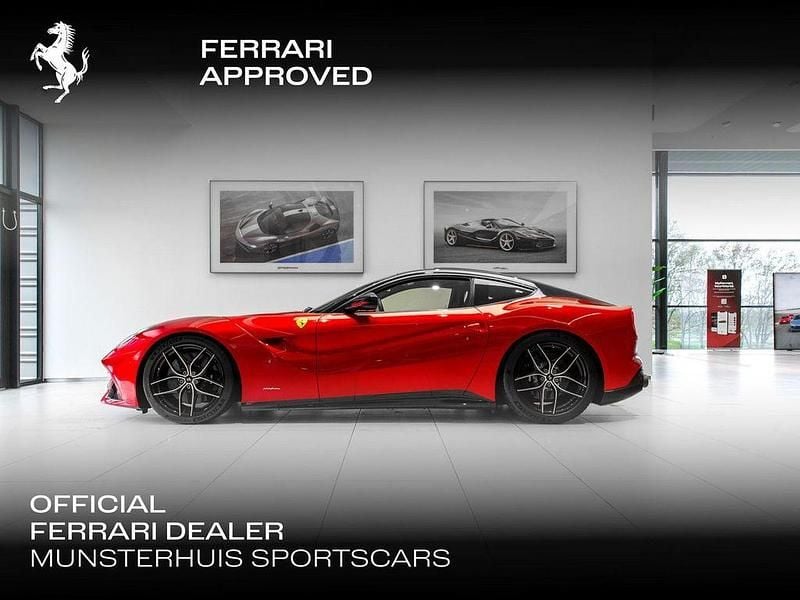 Gebraucht Ferrari F12 740 PS (544 kW) 2015 Rot Coupé