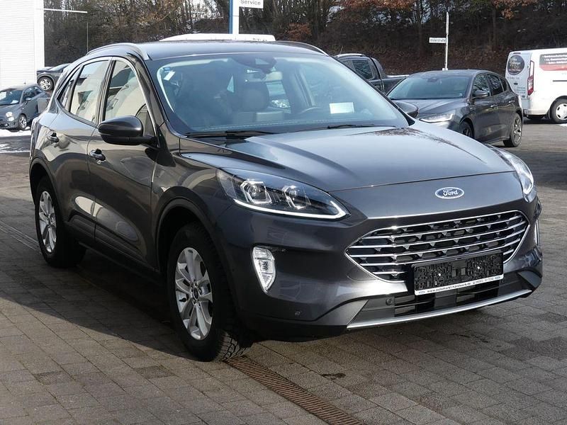 Gebraucht Ford Kuga Titanium 224 PS (164 kW) 2022 Grau SUV
