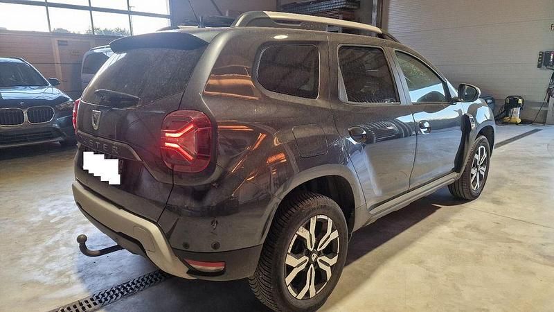 Gebraucht Dacia Duster Prestige 150 PS (110 kW) 2022 Grau SUV