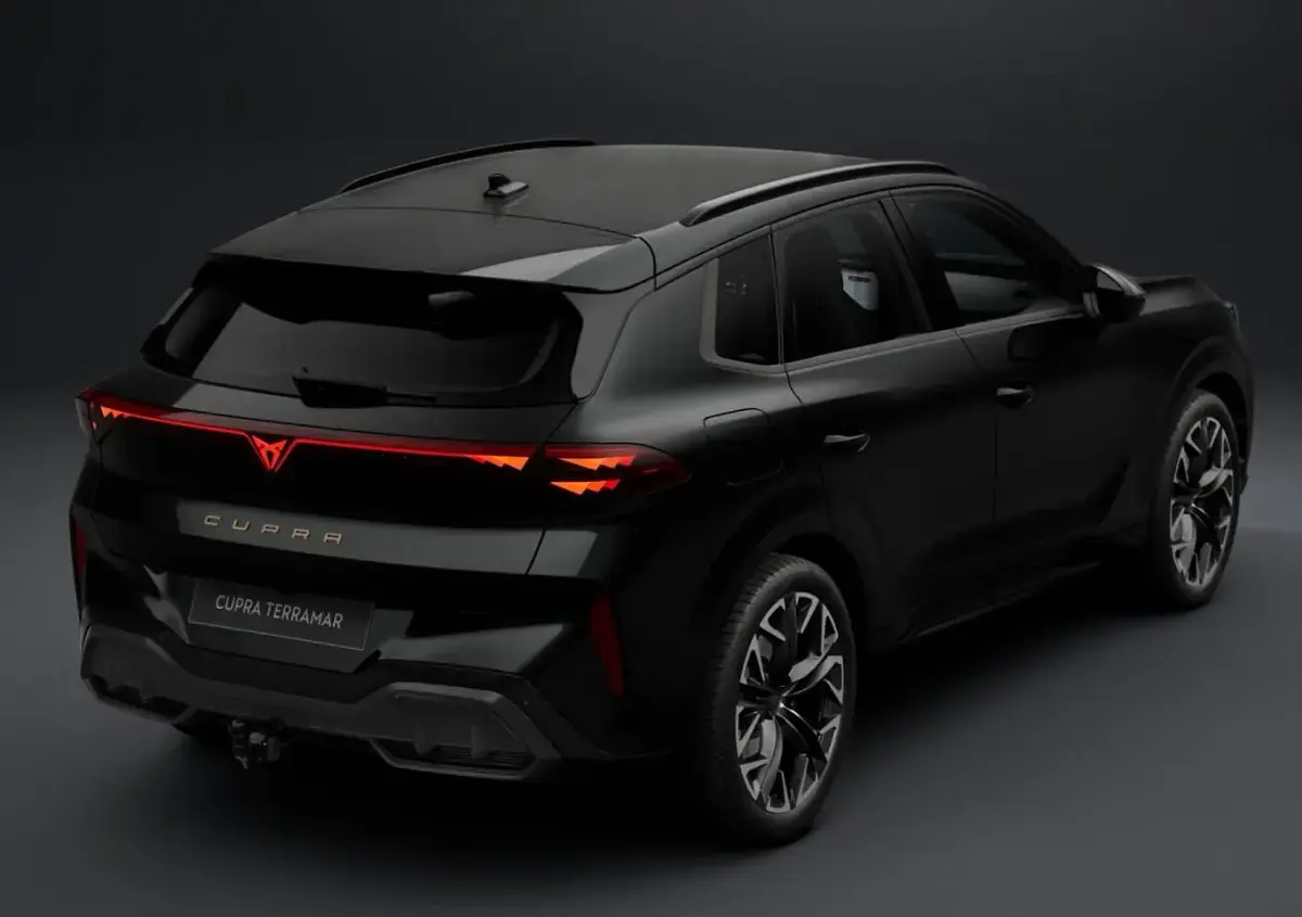 Neu Cupra Terramar VZ 265 PS (194 kW) 2026 Midnight schwarz metallic SUV