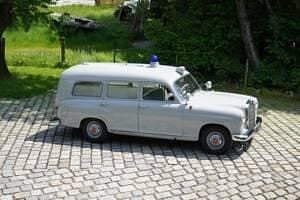 Grau Gebraucht 1961 Mercedes 190 Limousine | 67.500 € - Bild 1/4