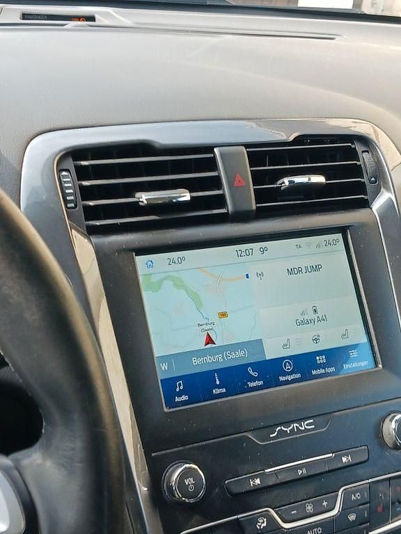 Gebraucht Ford Mondeo Titanium 150 PS (110 kW) 2021 Silber Kombi