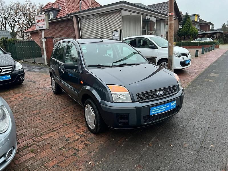 Grau Gebraucht 2008 Ford Fusion Limousine | 1.890 € (Fairer Preis) - Bild 1/4