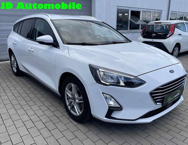 Frozen white Gebraucht 2021 Ford Focus Kombi | 15.500 € (Guter Preis) - Bild 1/4