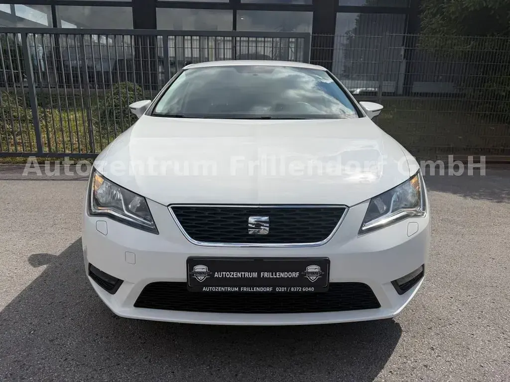 Gebraucht Seat Leon Reference 86 PS (63 kW) 2017 Weiß Limousine