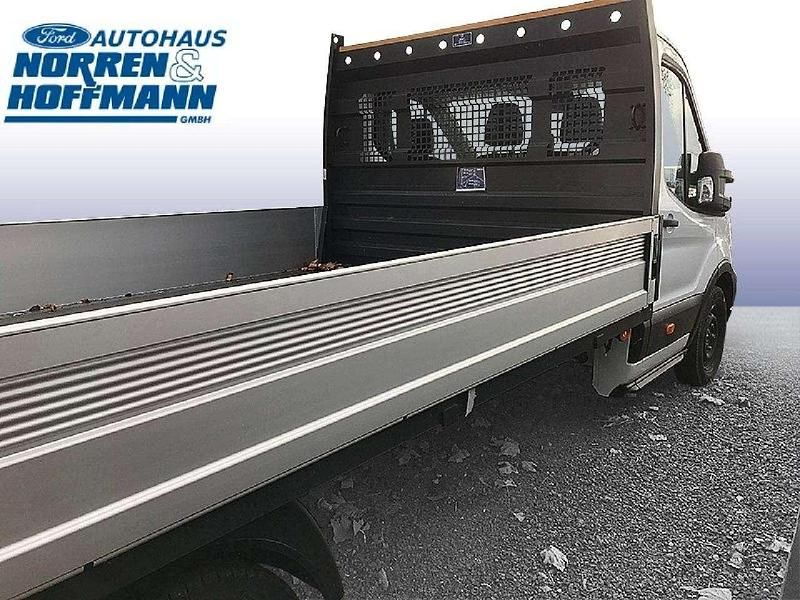 Gebraucht Ford Transit Trend 131 PS (96 kW) 2024 Frostweiß Van / Kleinbus