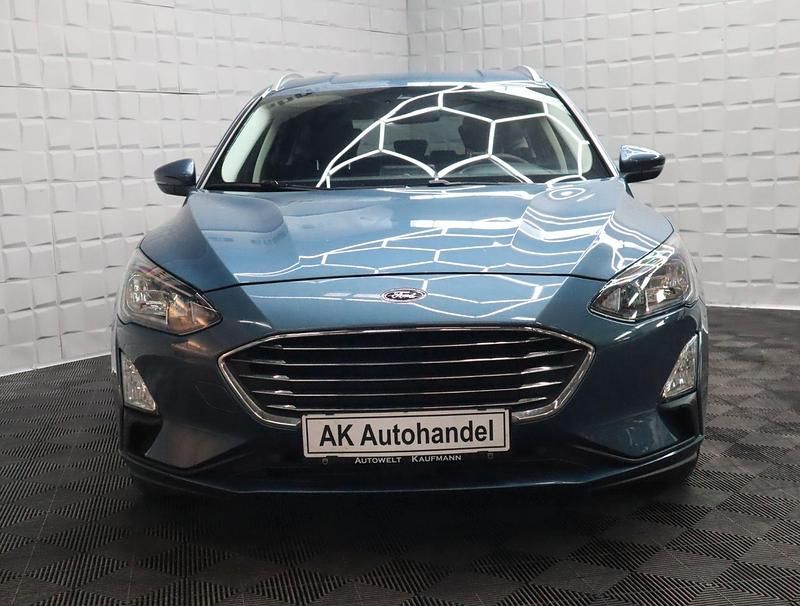 Gebraucht Ford Focus Titanium 155 PS (114 kW) 2020 Blau Kombi