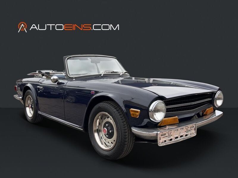 Blau Gebraucht 1969 Triumph TR6 Cabrio | 18.888 € - Bild 1/4