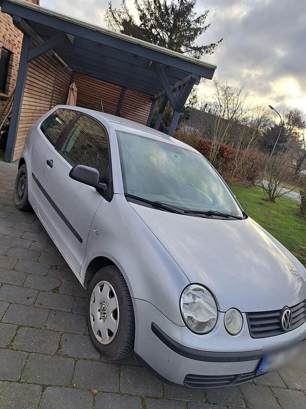 Gebraucht VW Polo 55 PS (40 kW) 2005 Silber Kleinwagen