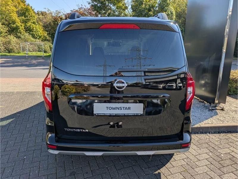 Neu Nissan Townstar 360º 131 PS (96 kW) 2025 Schwarz Van