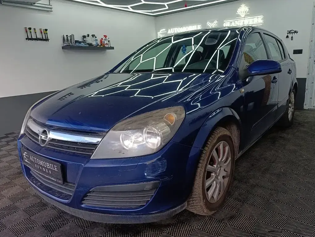 Usata Opel Astra Edition 105 CV (77 kW) 2006 Blu Berlina