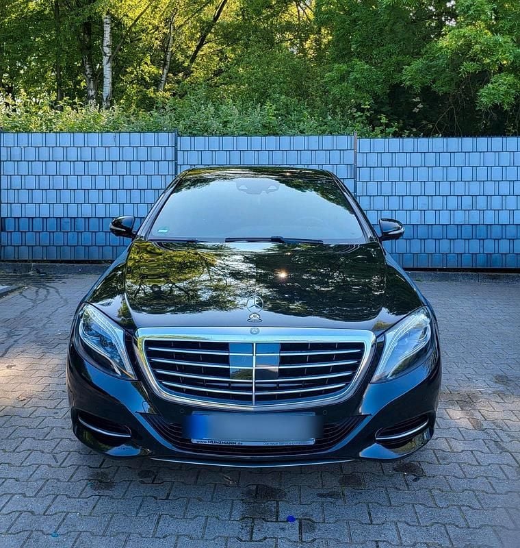 Schwarz Gebraucht 2015 Mercedes S350 Limousine | 24.500 € (Etwas zu teuer) - Bild 1/4