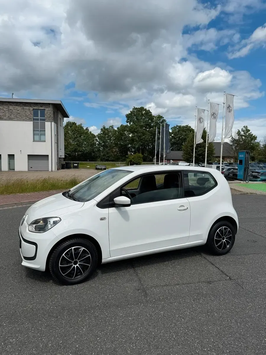 Gebraucht VW up! 60 PS (44 kW) 2016 Weiß Kleinwagen