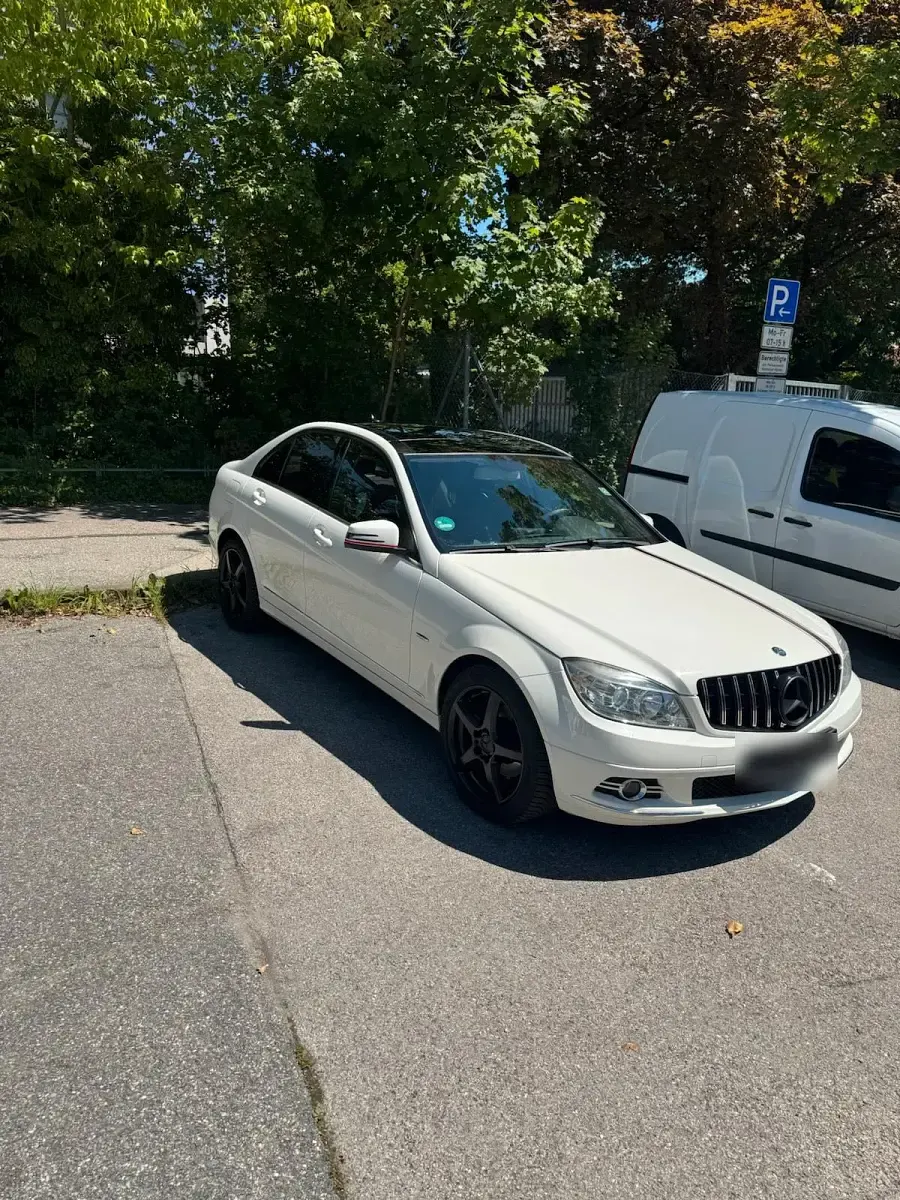 Gebraucht Mercedes C230 204 PS (150 kW) 2009 Weiß Limousine
